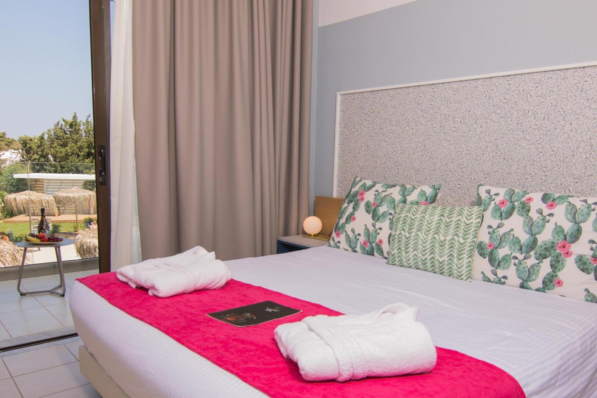 Lindos Breeze Beach Hotel Kiotari Bagian luar foto