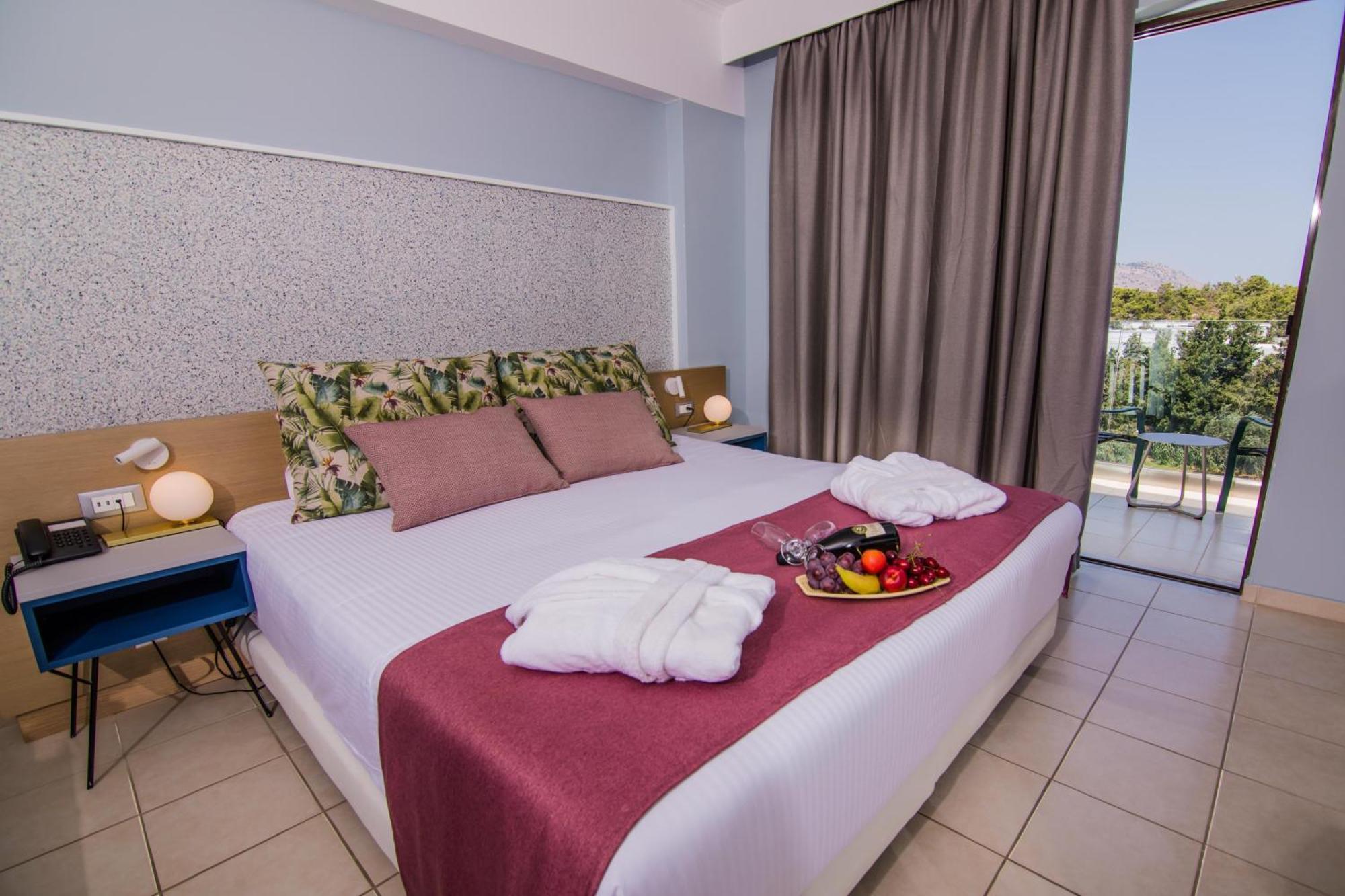 Lindos Breeze Beach Hotel Kiotari Bagian luar foto