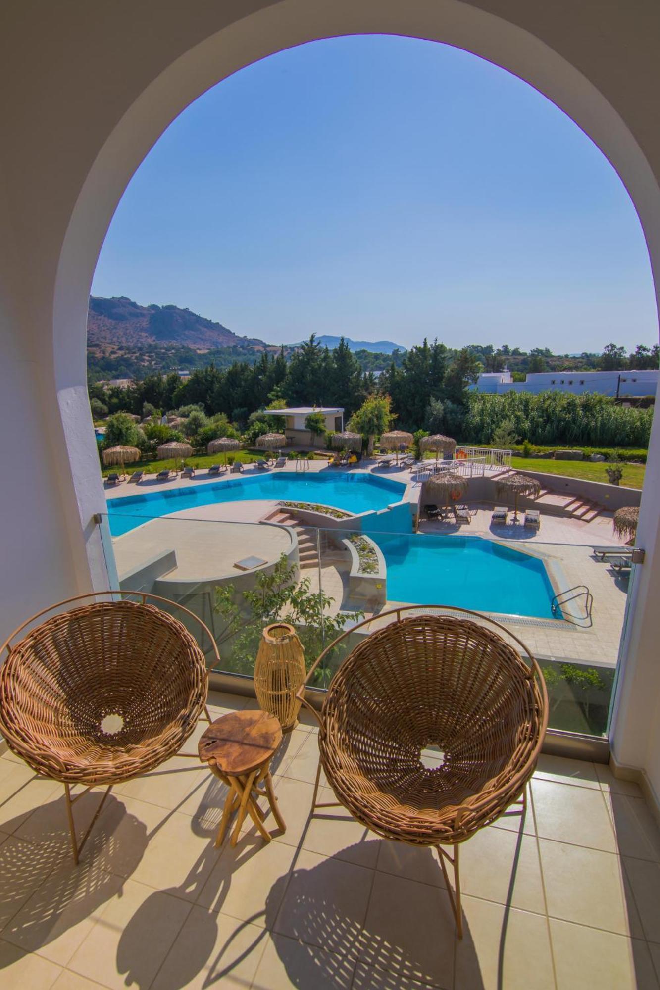 Lindos Breeze Beach Hotel Kiotari Bagian luar foto