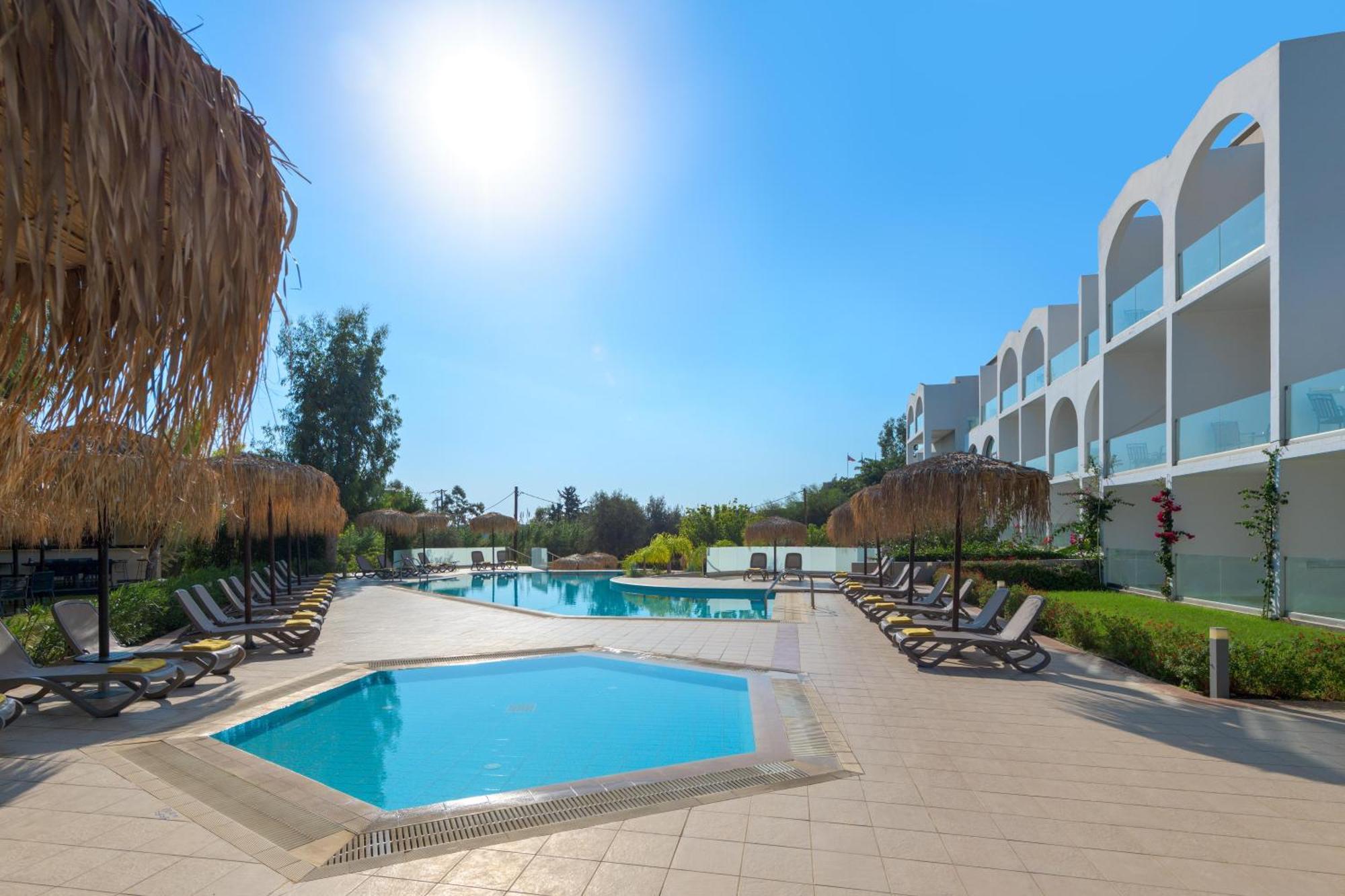 Lindos Breeze Beach Hotel Kiotari Bagian luar foto