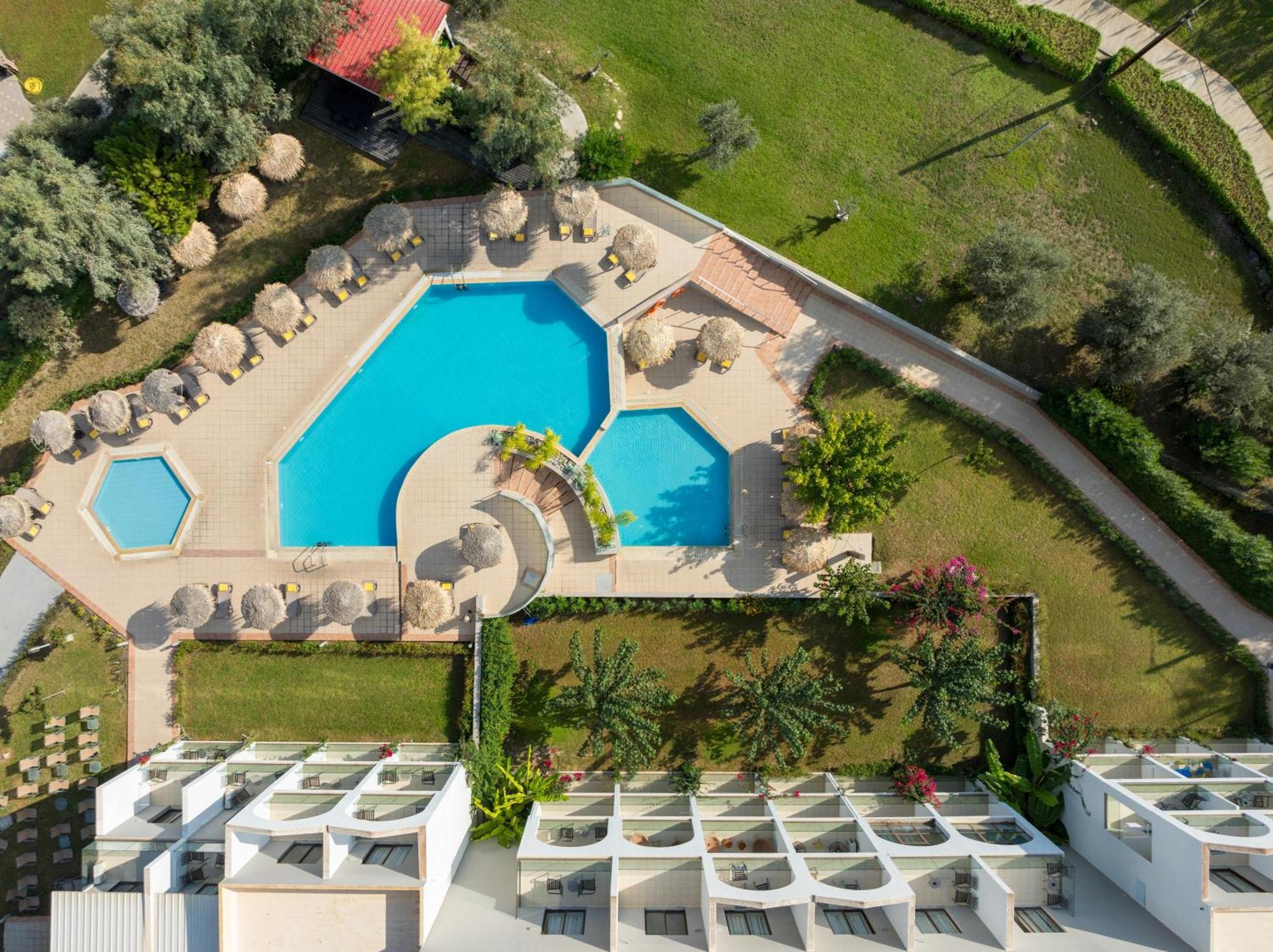 Lindos Breeze Beach Hotel Kiotari Bagian luar foto