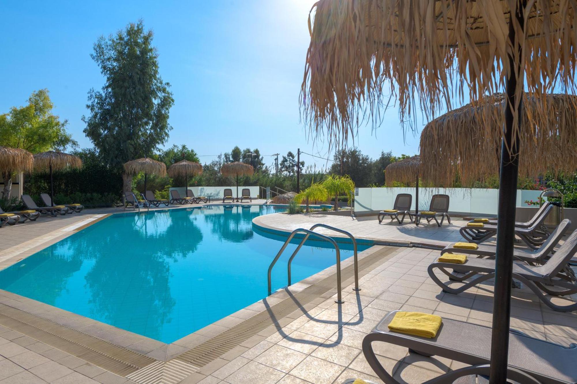 Lindos Breeze Beach Hotel Kiotari Bagian luar foto